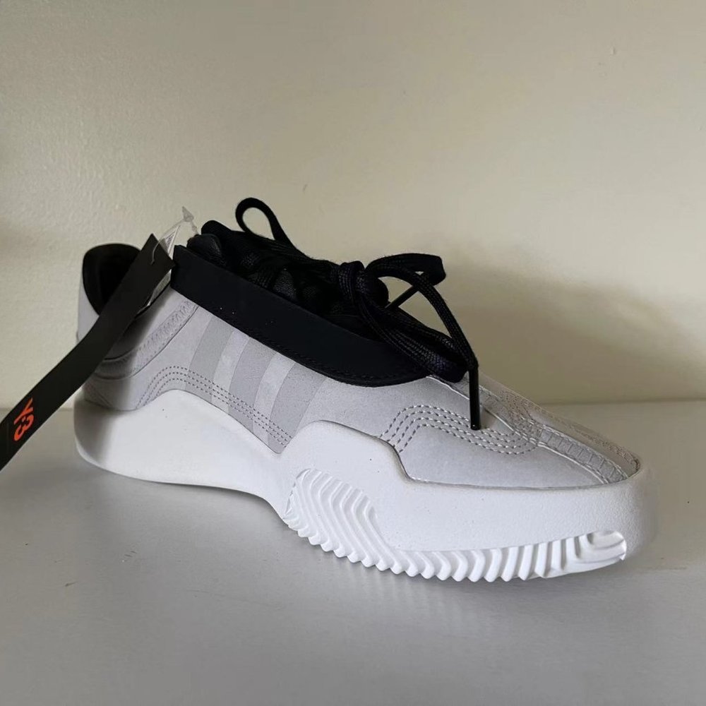 Adidas Y-3 Yunu Grey/White Men Sneaker.